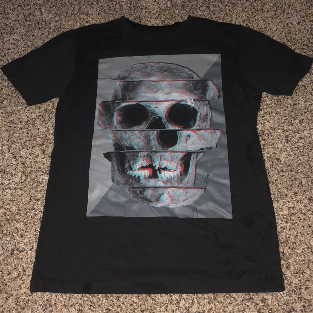 Men’s Small Graphic T shirt